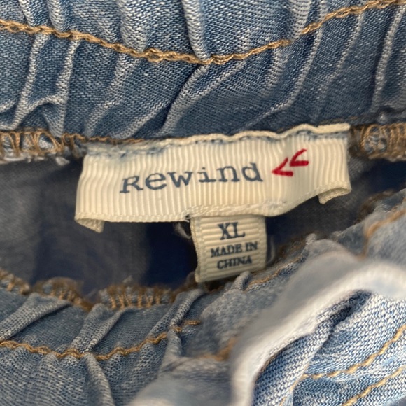 Rewind paper bag flowy tie shorts, Size XL, NWT - Picture 5 of 10